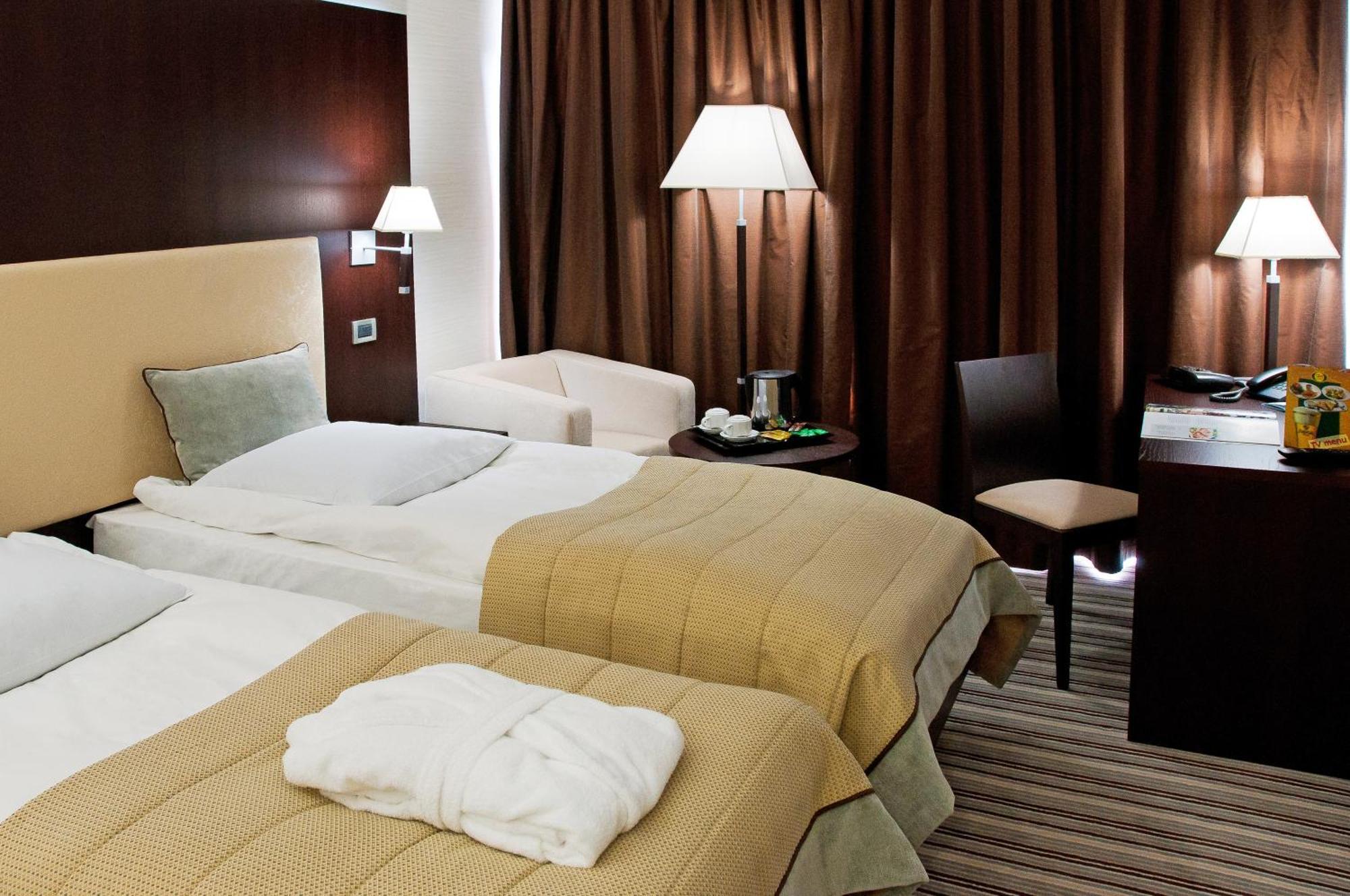 Premier Hotel Dnister Lviv Bilik gambar