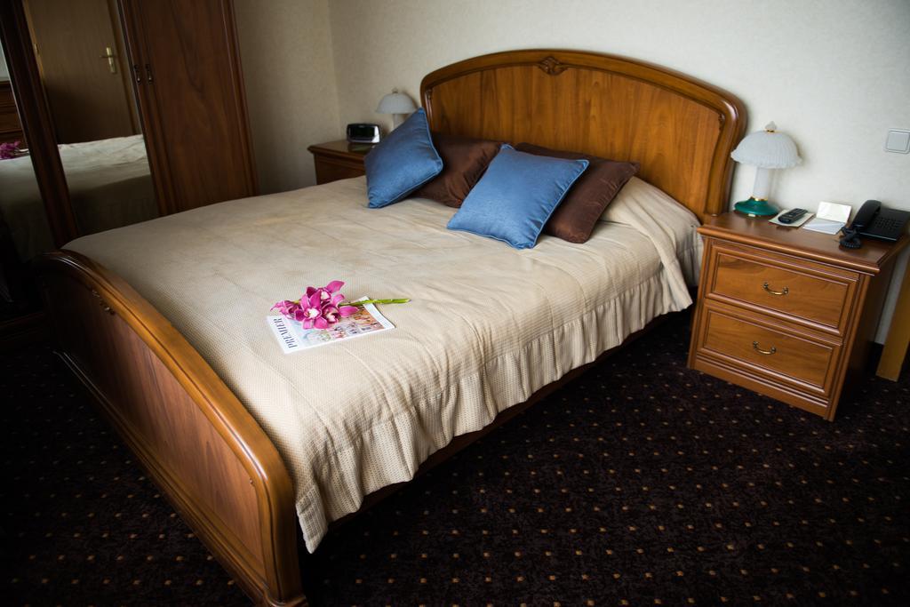 Premier Hotel Dnister Lviv Bilik gambar