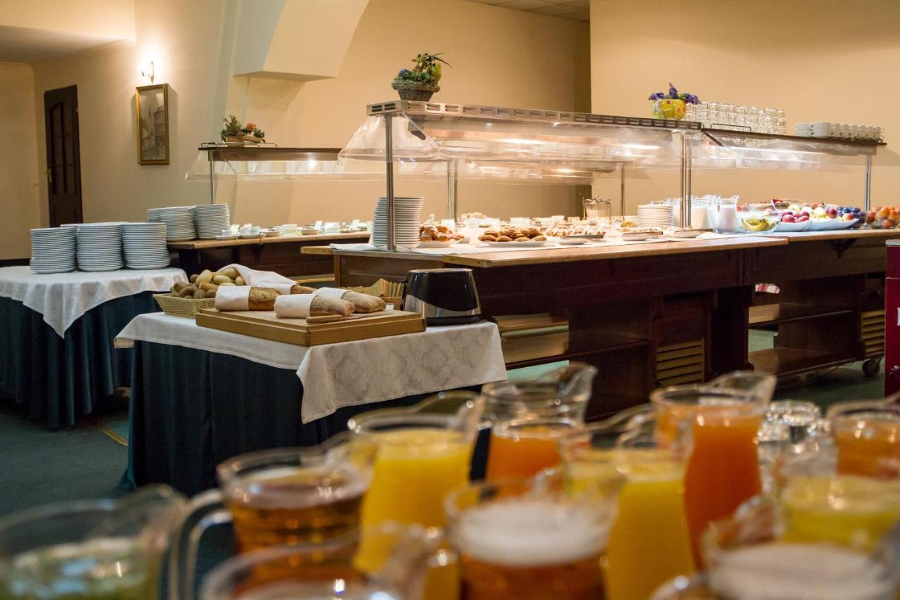 Premier Hotel Dnister Lviv Luaran gambar
