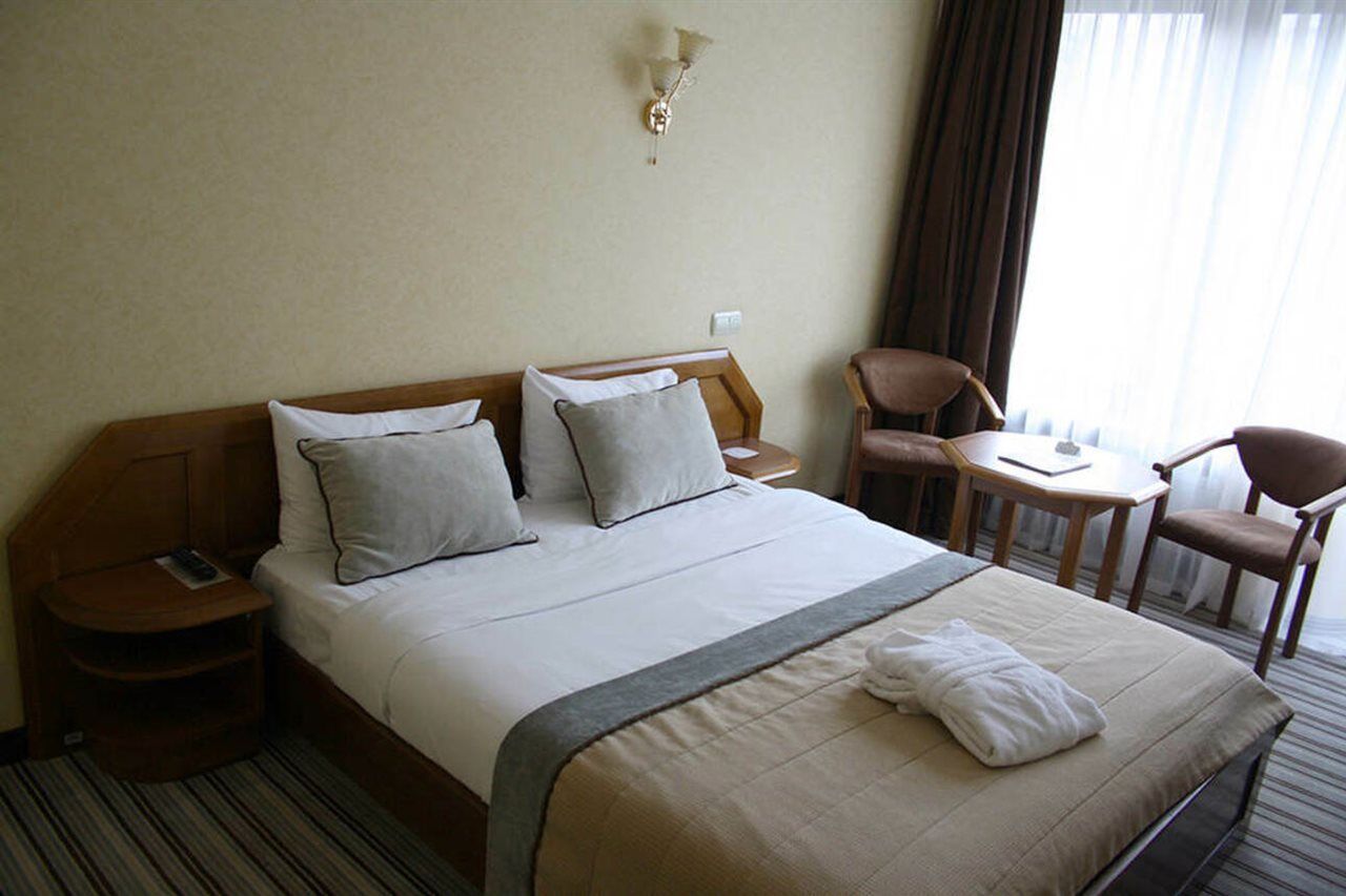 Premier Hotel Dnister Lviv Luaran gambar